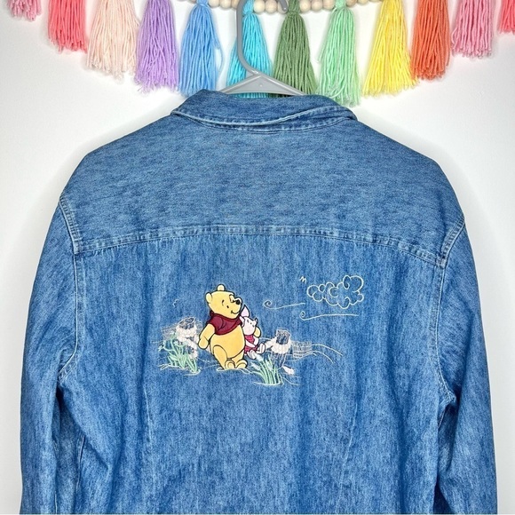Vintage 90s Disney Store Pooh’s Misty Cove Embroidered Pooh Piglet Denim Shirt - Picture 11 of 17